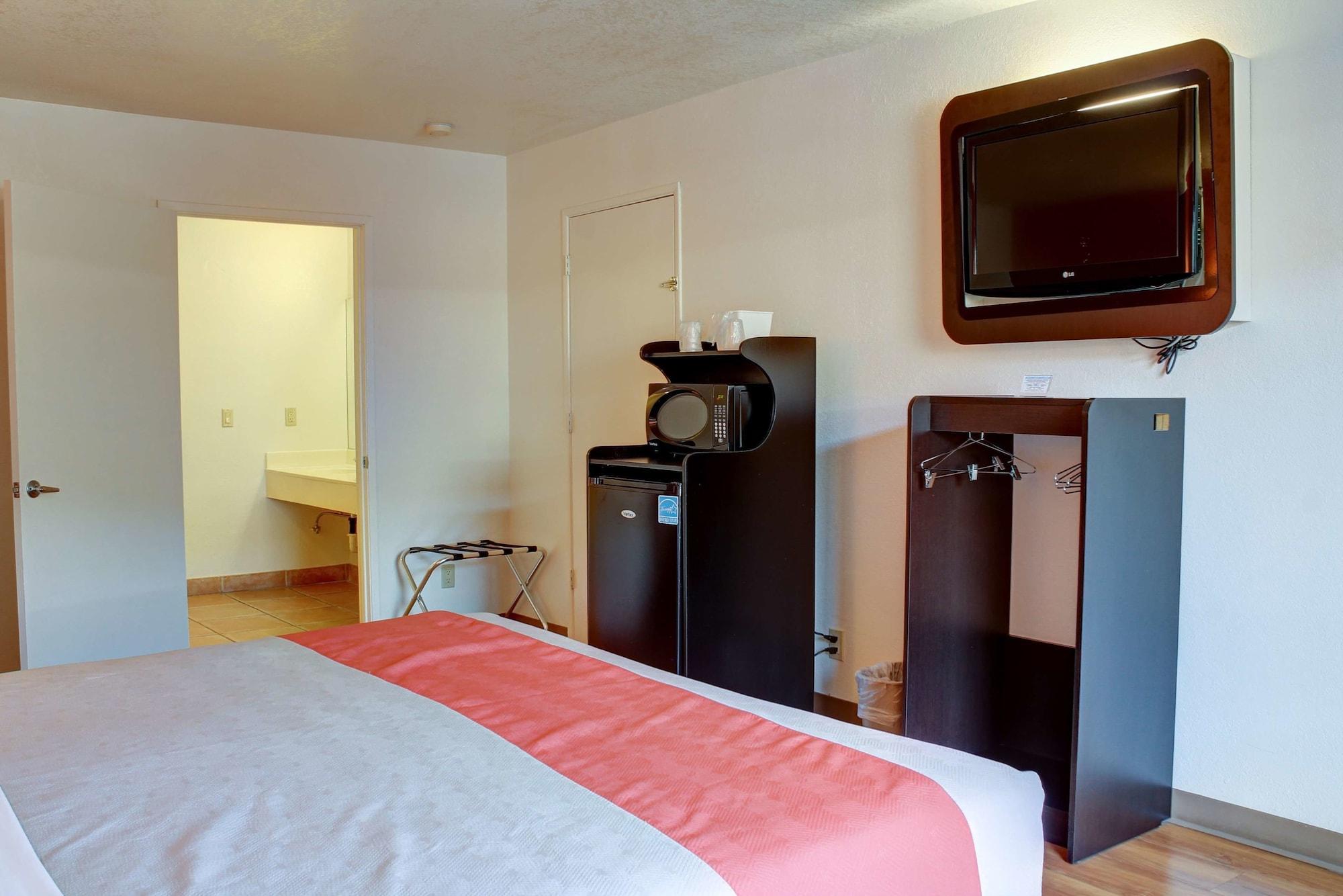 Motel 6-Bishop, Ca エクステリア 写真