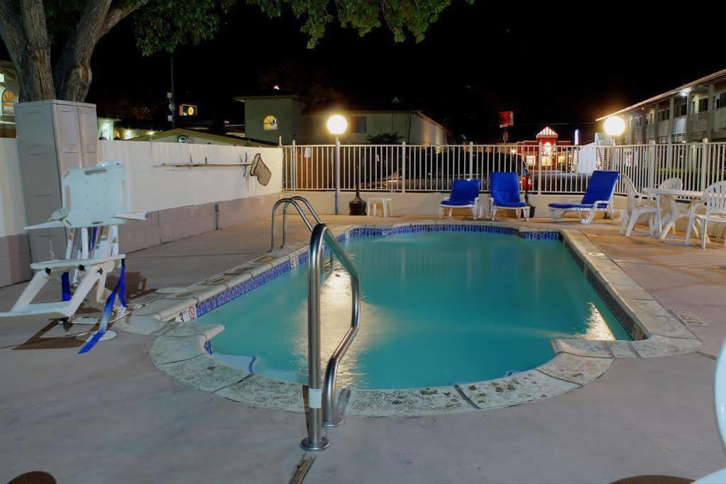 Motel 6-Bishop, Ca エクステリア 写真