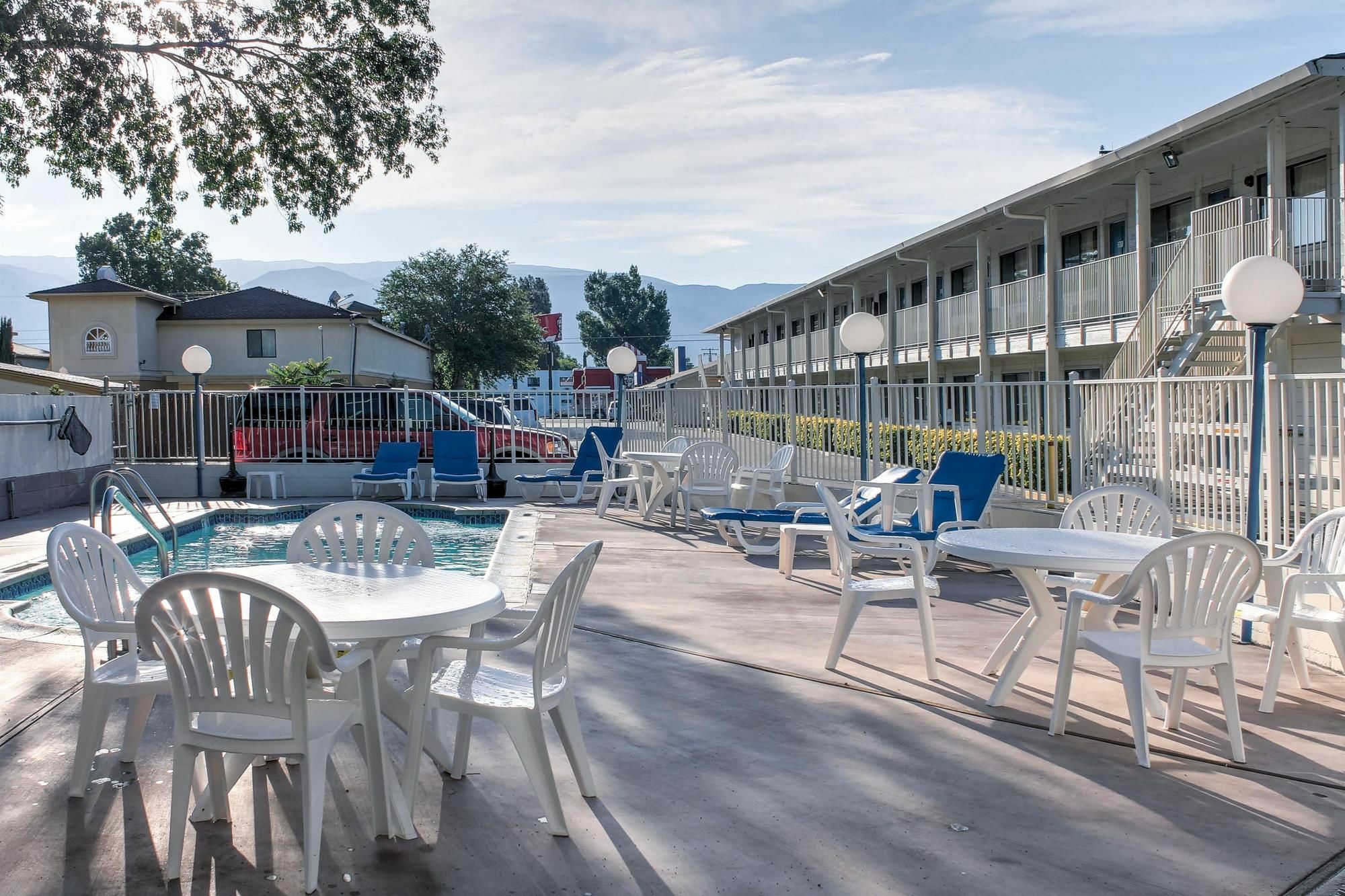 Motel 6-Bishop, Ca エクステリア 写真