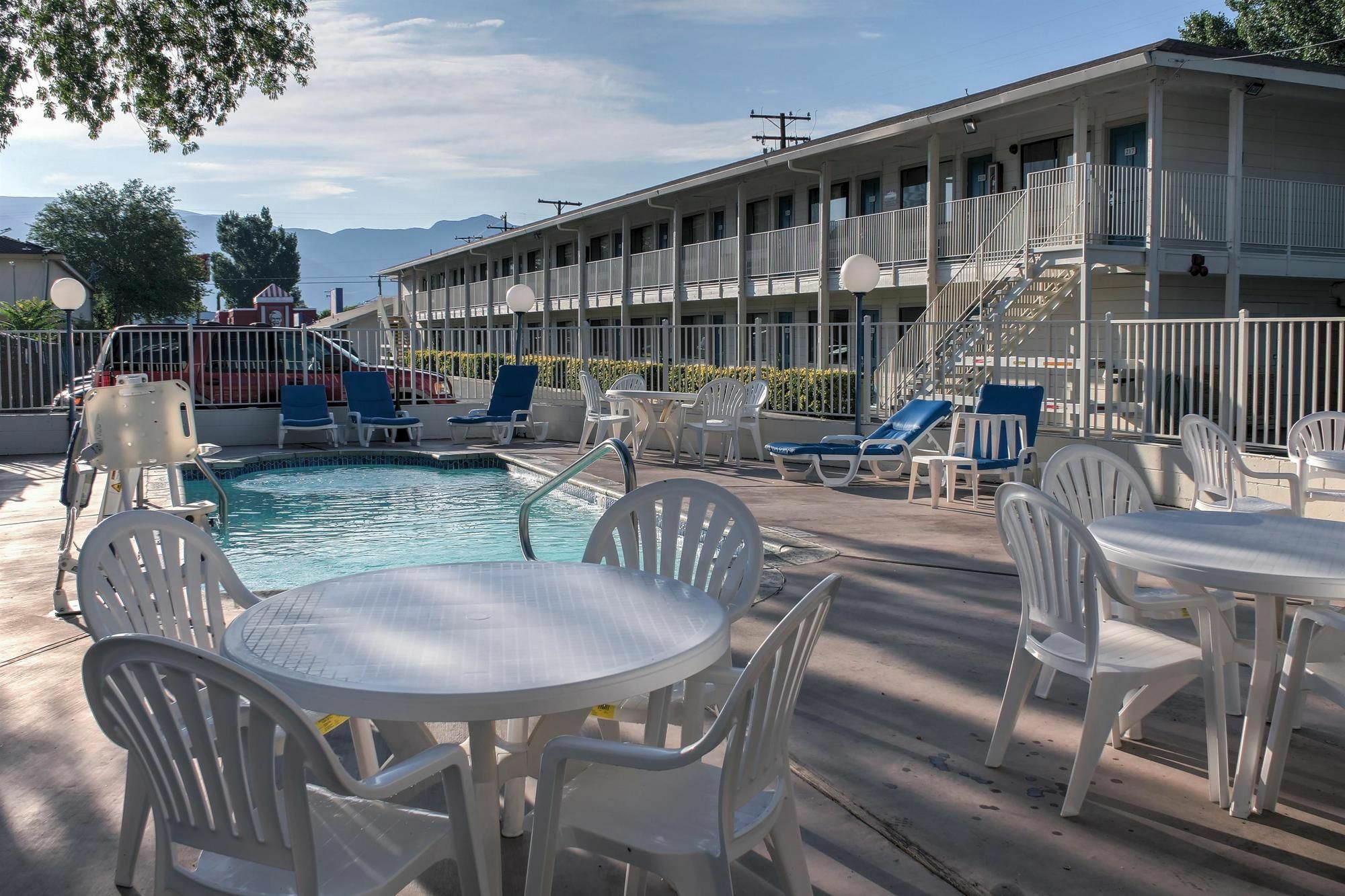 Motel 6-Bishop, Ca エクステリア 写真
